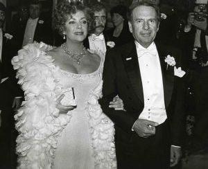 Elizabeth Taylor, Victor Luna 1983 NYC.jpg